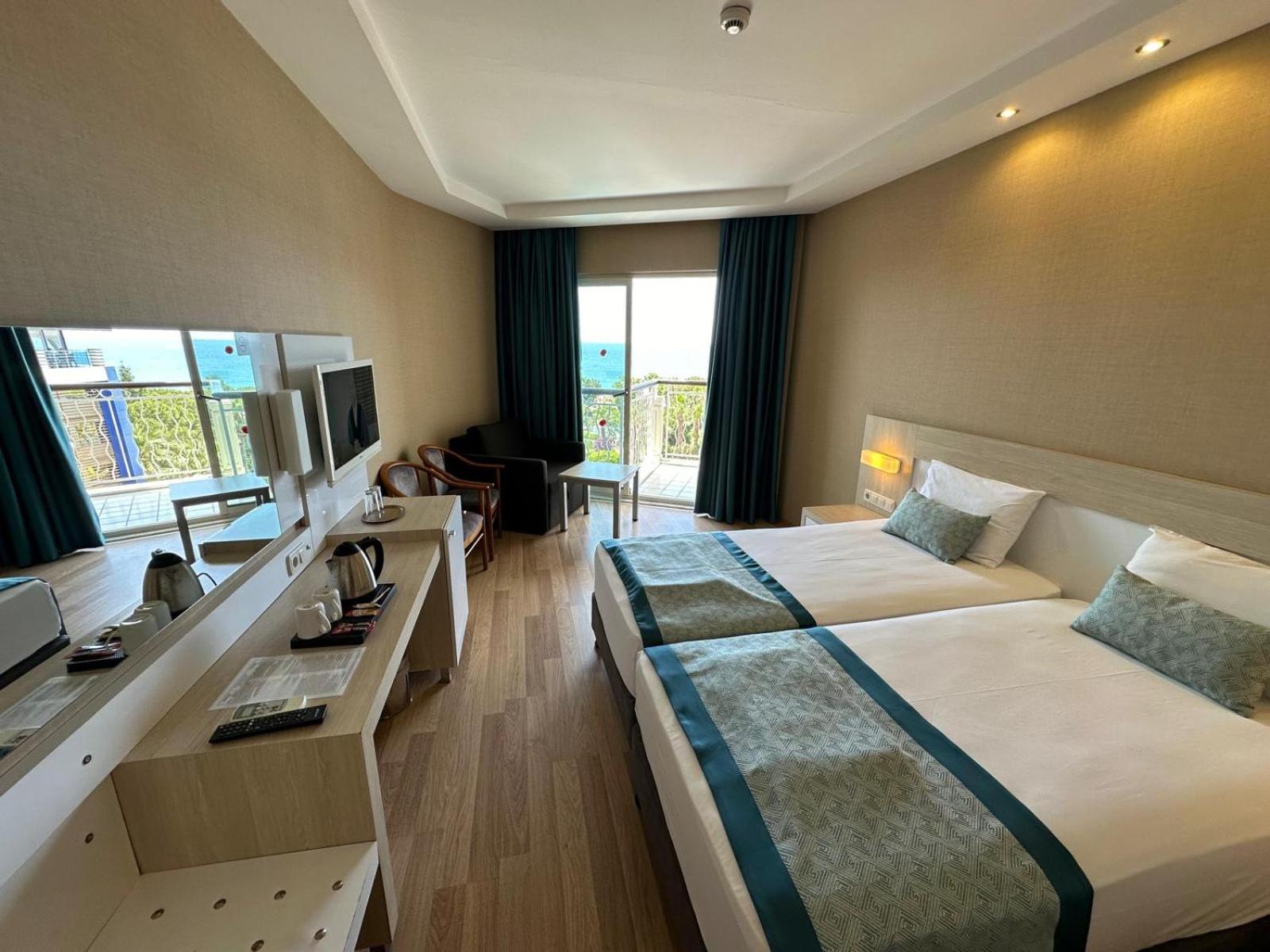 Riviera Hotel & Spa Alanya Exterior photo