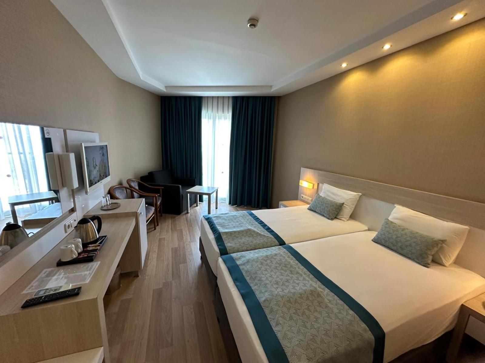 Riviera Hotel & Spa Alanya Exterior photo